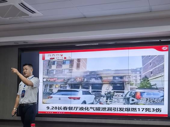 说明: C:\Users\clxy\AppData\Local\Temp\WeChat Files\6f7b21e7d56a64b9cdf38fb2138a74c.jpg